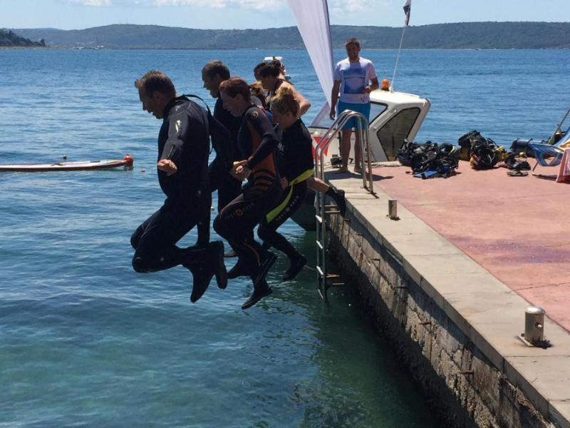 فيلا Floating House Hurrea بورتوروز المظهر الخارجي الصورة